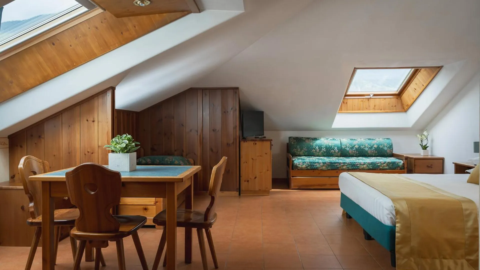 Hotel Cristallo Bormio 4*,